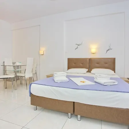 סקירוס Aspous Studios And Rooms מראה חיצוני תמונה