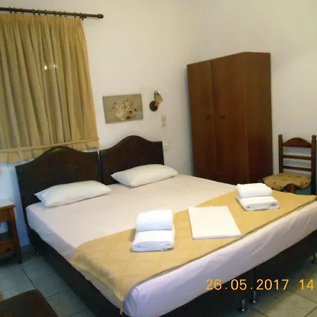 סקירוס Aspous Studios And Rooms מראה חיצוני תמונה